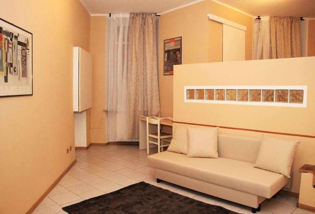 Apartamento Antica Casa Odone Asti Exterior foto