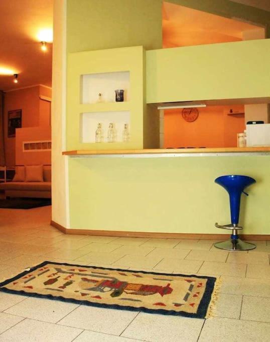 Apartamento Antica Casa Odone Asti Exterior foto