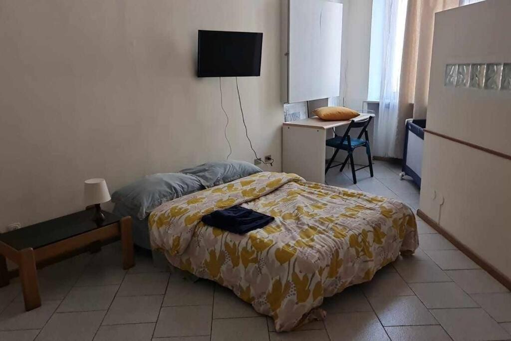 Apartamento Antica Casa Odone Asti Exterior foto